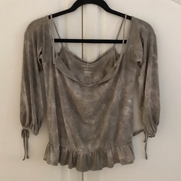 American Eagle Outfitters Tops - American Eagle Outfitters Soft & Sexy Top